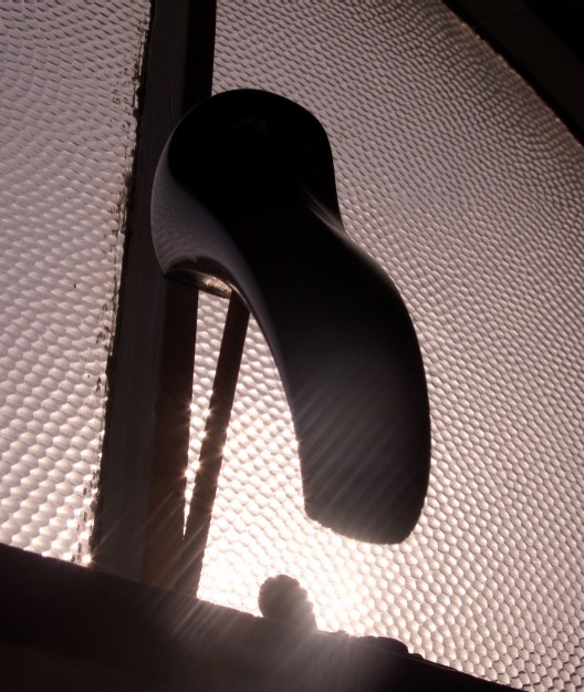      TO CLOSE:  Click on picture.
     TO RESIZE: Click while pressing shift/ctrl
          OR    Drag mouse downwards or upwards
          OR    Use mouse wheel
     NEXT/PREV IMAGE: Drag mouse left/right